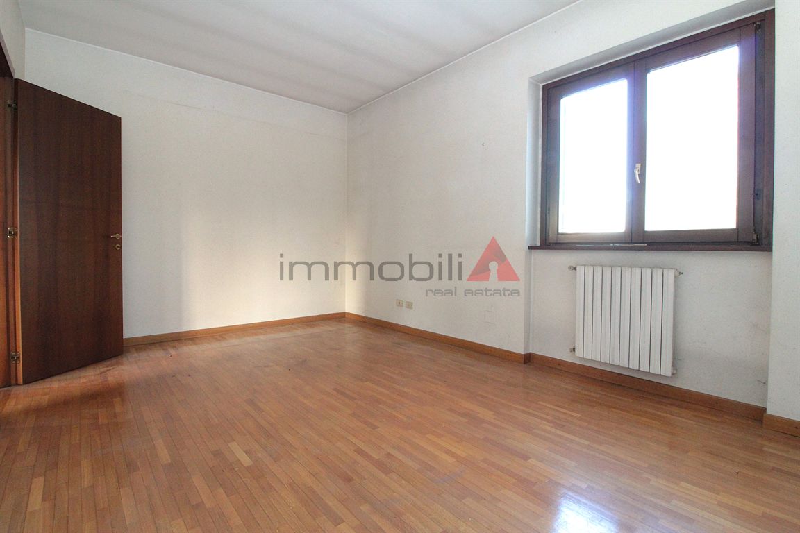 Immagine 9 di Villetta a schiera in vendita  a Carugate