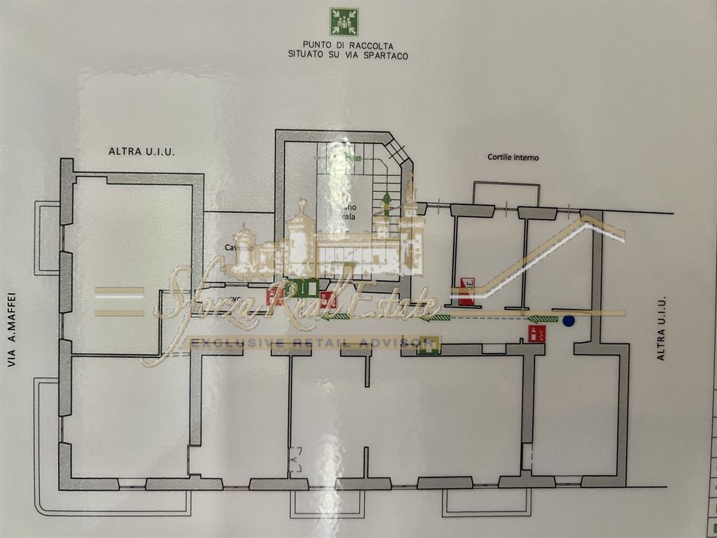 Immagine 11 di Ufficio in affitto  in Via Spartaco a Milano