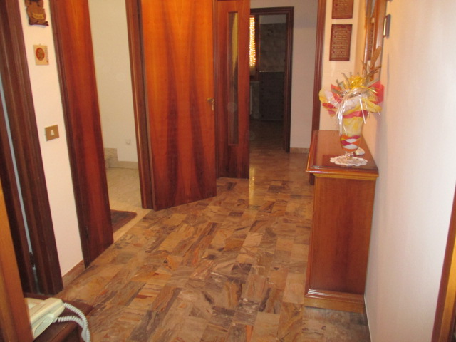 Immagine 5 di Appartamento in vendita  a Trecastelli