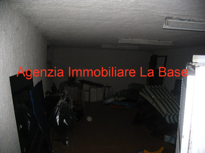 Immagine 3 di Capannone industriale in vendita  a Sant'elena