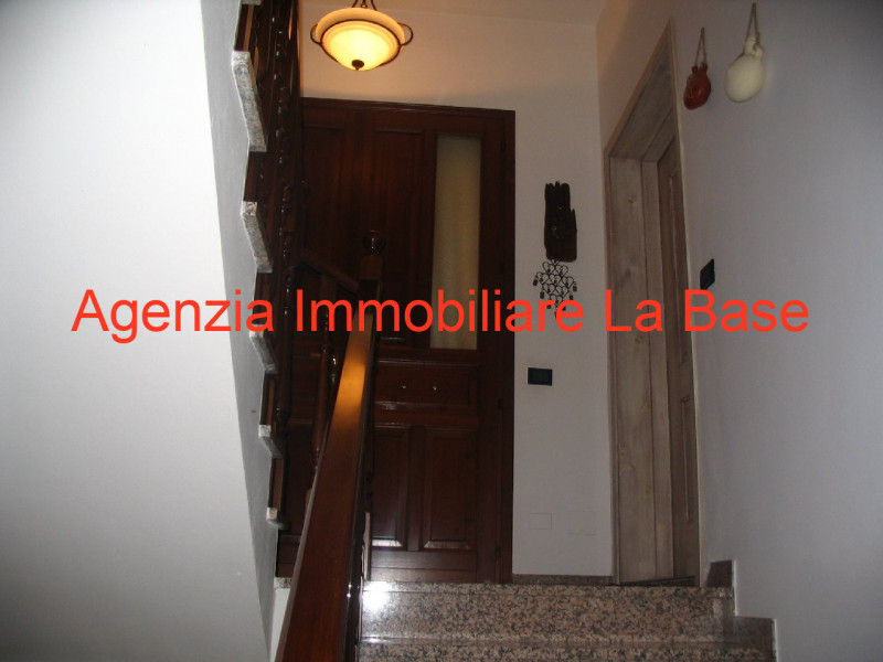 Immagine 4 di Capannone industriale in vendita  a Sant'elena