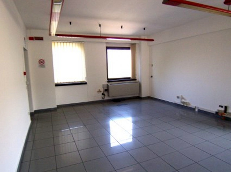 Immagine 4 di Ufficio in vendita  in VIA PACINOTTI a Segrate