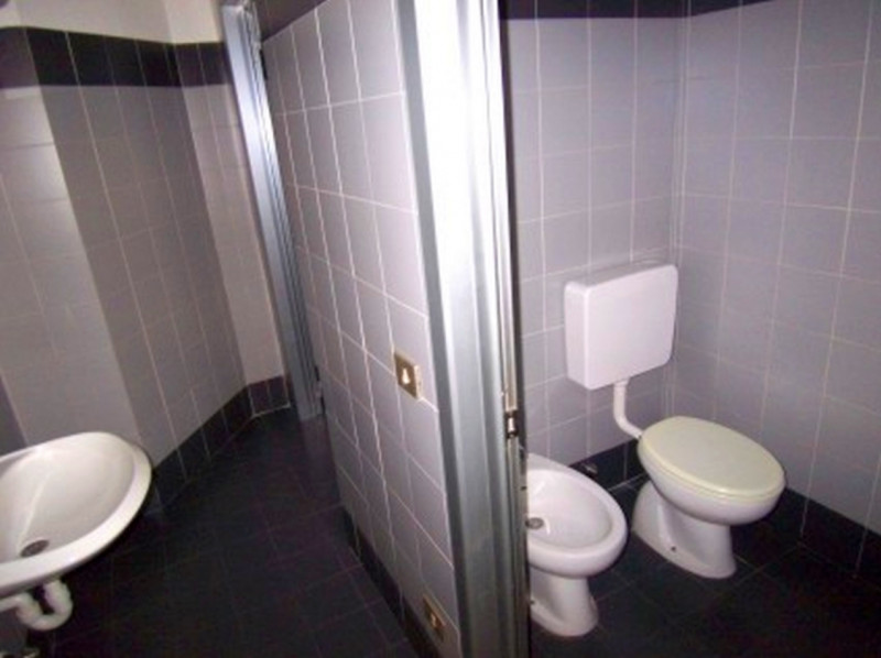 Immagine 6 di Ufficio in vendita  in VIA PACINOTTI a Segrate