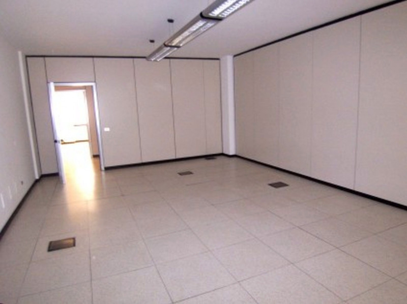 Immagine 9 di Ufficio in vendita  in VIA PACINOTTI a Segrate