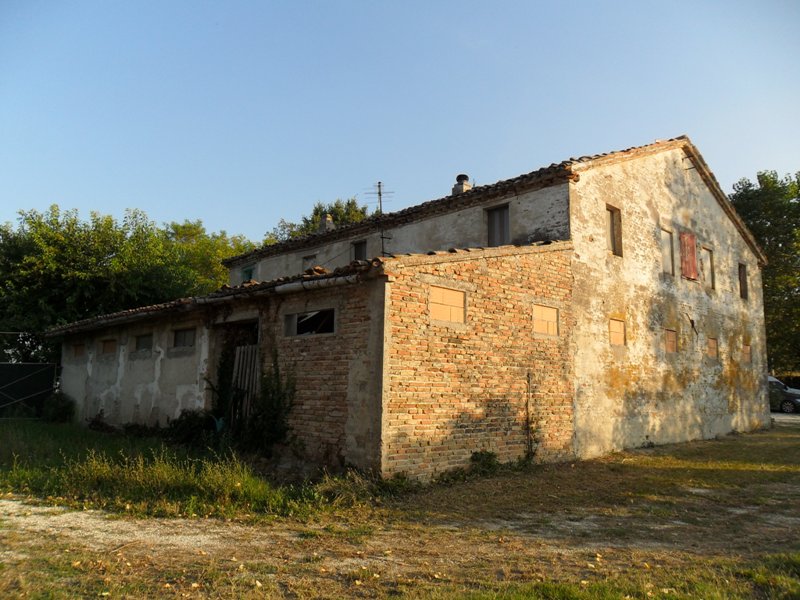 Immagine 9 di Casa indipendente in vendita  a Ostra Vetere
