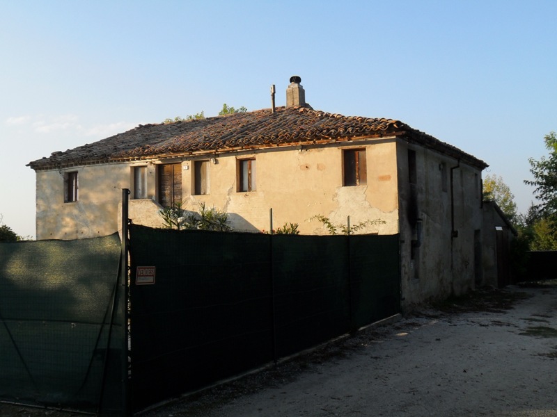 Immagine 13 di Casa indipendente in vendita  a Ostra Vetere