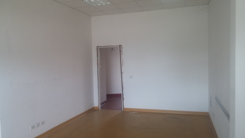 Immagine 12 di Attività commerciale in vendita  in VIA STATALE 22 a Osnago