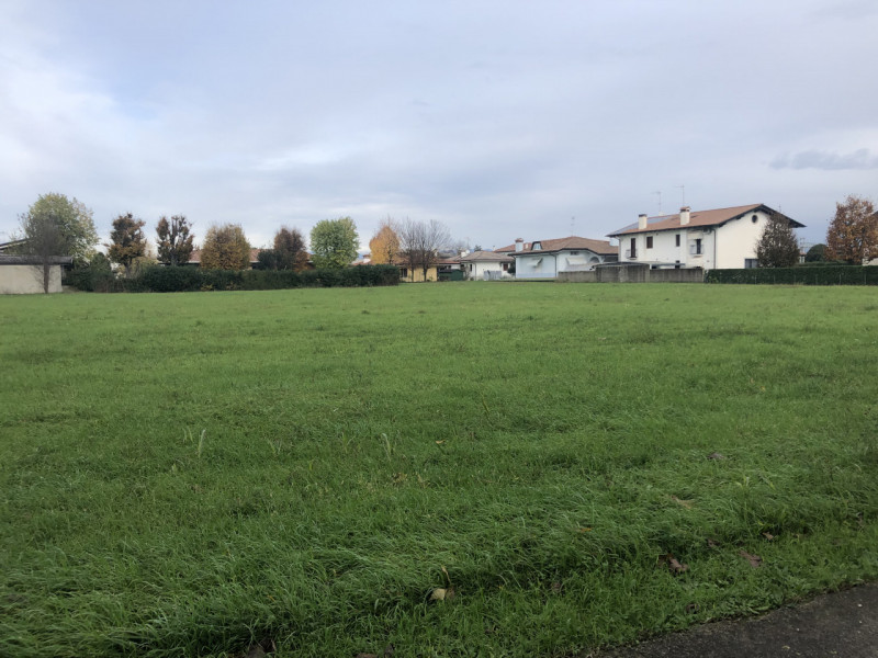 Immagine 2 di Terreno in vendita  a Pavia Di Udine