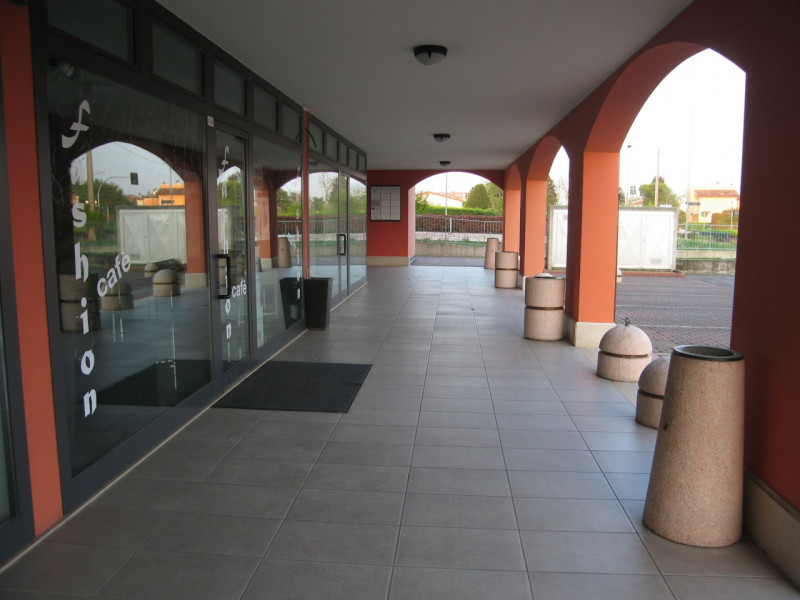 Immagine 9 di Ufficio in affitto  in via Euganea 151/E a Selvazzano Dentro