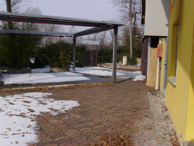 Immagine 3 di Attività commerciale in vendita  in Via Novara a Turbigo