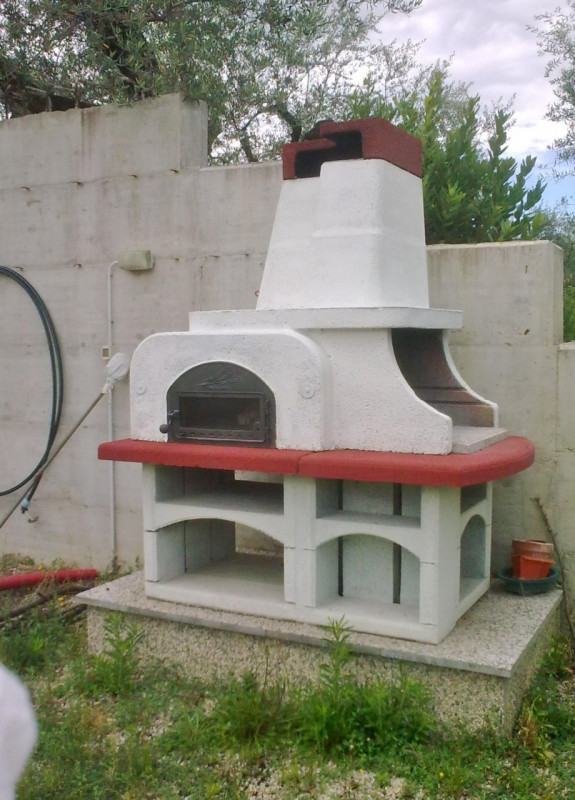 Immagine 6 di Villa in vendita  in VIA FONTEMAGGIO a Loreto Aprutino