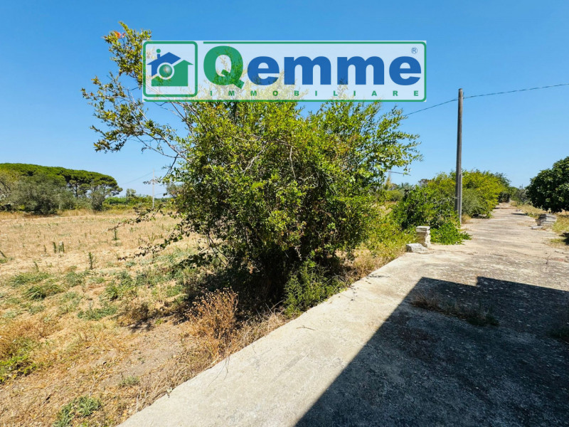 Immagine 25 di Villa in vendita  in Via Caorte a San Cesario Di Lecce