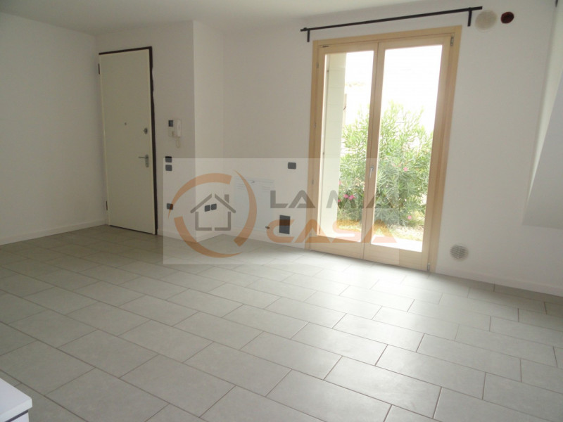 Immagine 2 di Camera in affitto  in via Orsaretto 15 legnaro a Legnaro