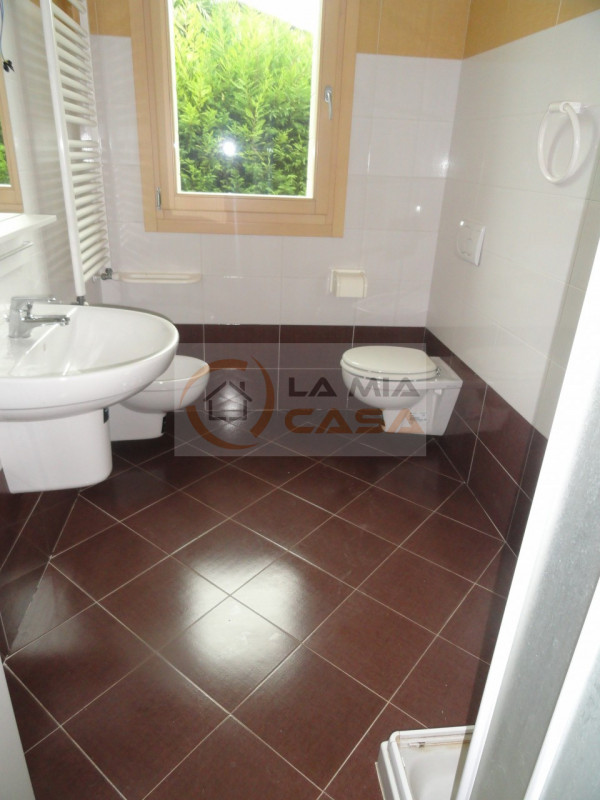 Immagine 5 di Camera in affitto  in via Orsaretto 15 legnaro a Legnaro