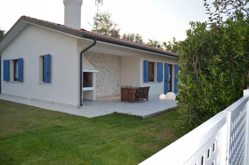 Immagine 5 di Villa in vendita  a Rosolina