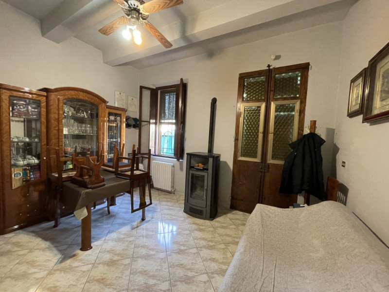 Immagine 2 di Casa indipendente in vendita  a Suzzara