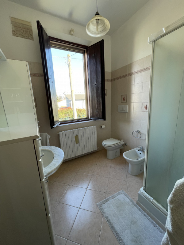 Immagine 14 di Casa indipendente in vendita  a Suzzara