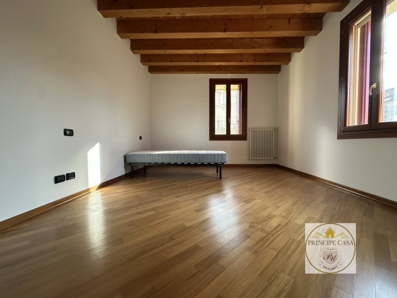 Immagine 26 di Attico in vendita  in Via sabina a Este