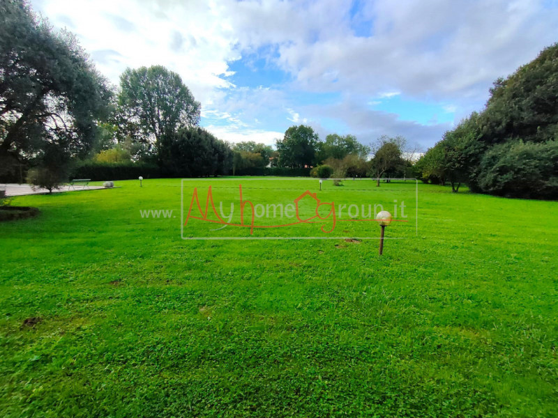 Immagine 12 di Villa in vendita  a Selvazzano Dentro