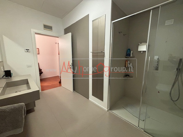 Immagine 28 di Villa in vendita  a Selvazzano Dentro