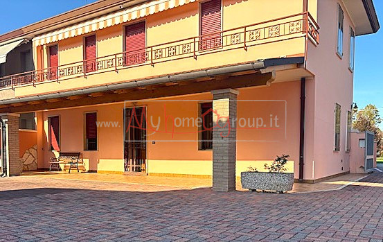 Immagine 13 di Casa indipendente in vendita  in Via Rondinelle a Selvazzano Dentro