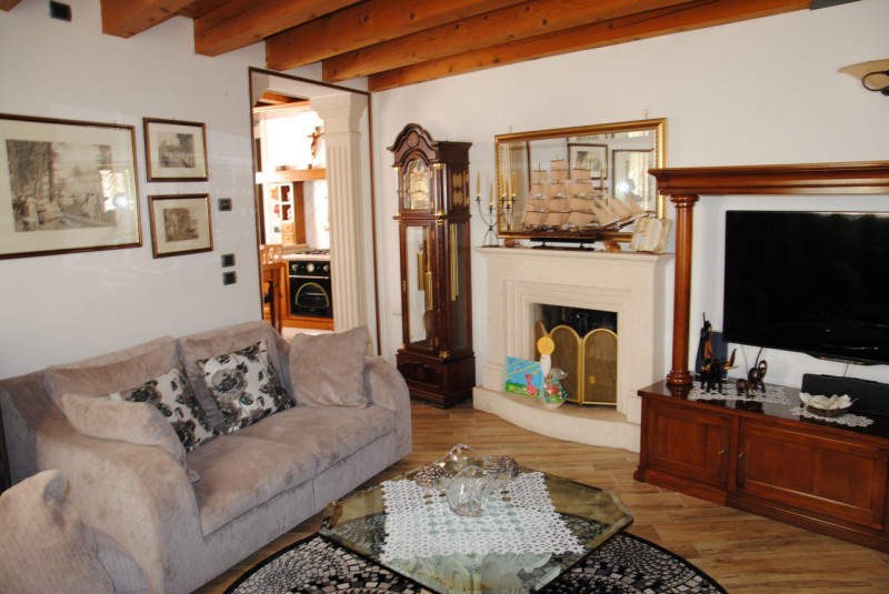 Immagine 4 di Rustico / casale in vendita  in Via Vittorio Veneto a Longare