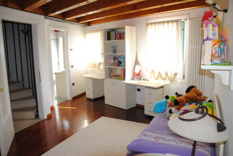 Immagine 12 di Rustico / casale in vendita  in Via Vittorio Veneto a Longare