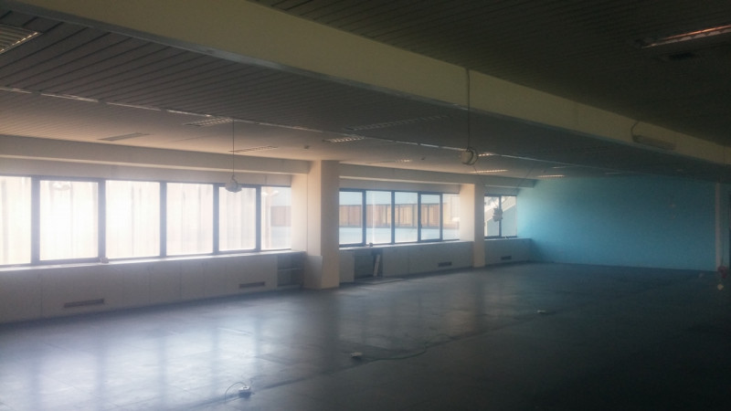 Immagine 8 di Ufficio in affitto  in VIA GRANDI A. a Vimodrone