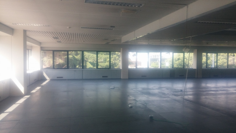 Immagine 21 di Ufficio in affitto  in VIA GRANDI A. a Vimodrone