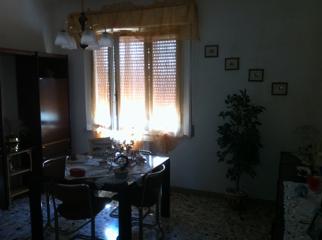 Immagine 2 di Casa indipendente in vendita  a Montecarotto