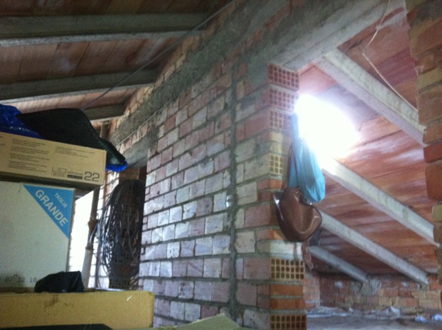 Immagine 16 di Casa indipendente in vendita  a Montecarotto