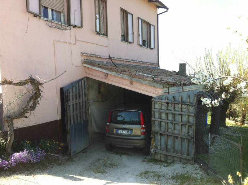 Immagine 27 di Casa indipendente in vendita  a Montecarotto