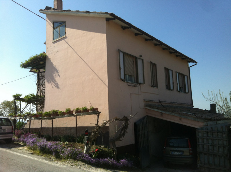 Immagine 29 di Casa indipendente in vendita  a Montecarotto