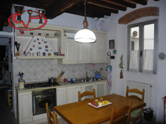 Immagine 5 di Appartamento in vendita  in Via cennano a Montevarchi