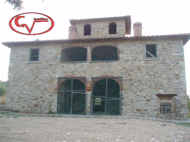 Immagine 2 di Villa in vendita  in Via pieve a presciano 0 a Laterina Pergine Valdarno