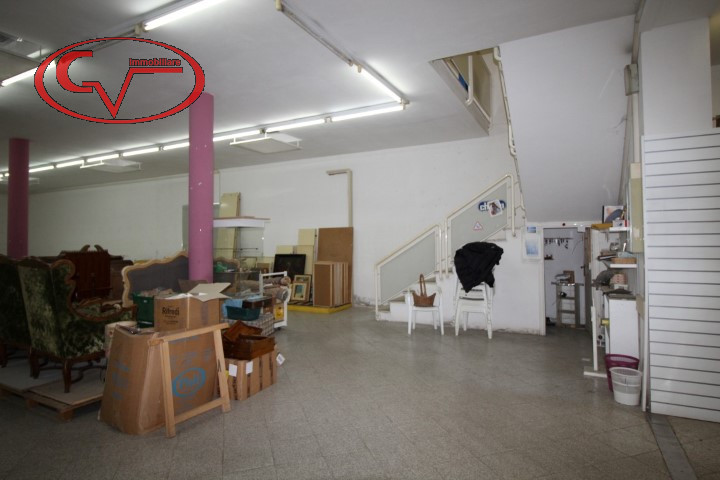 Immagine 6 di Negozio in vendita  in Via dante alighieri, 0 a Montevarchi