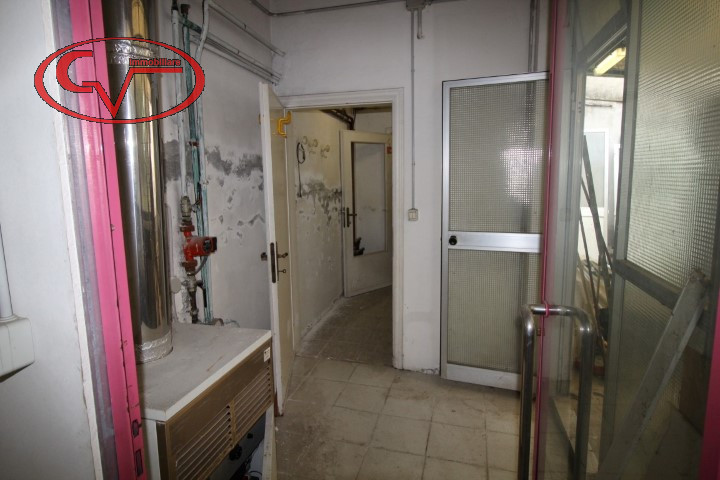 Immagine 10 di Negozio in vendita  in Via dante alighieri, 0 a Montevarchi
