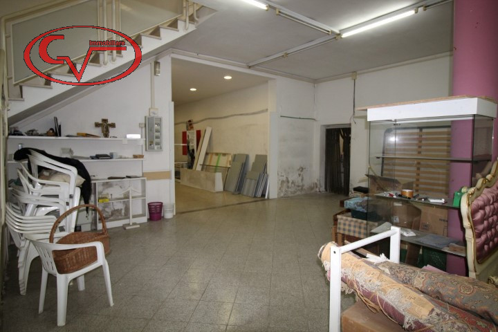 Immagine 13 di Negozio in vendita  in Via dante alighieri, 0 a Montevarchi