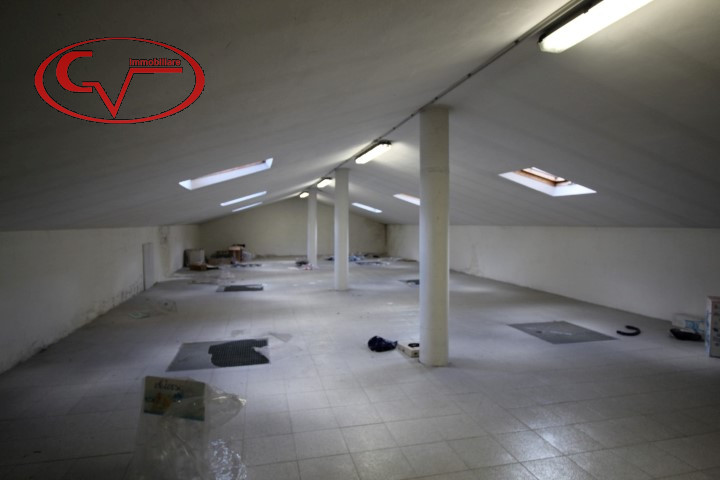 Immagine 14 di Negozio in vendita  in Via dante alighieri, 0 a Montevarchi