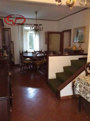 Immagine 2 di Appartamento in vendita  in via primo maggio a Bucine