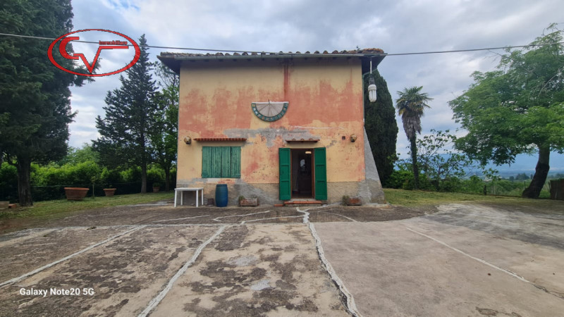 Immagine 14 di Villa in vendita  in noferi a Montevarchi