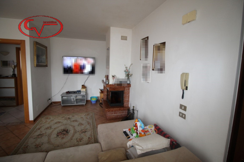 Immagine 3 di Appartamento in vendita  in Via berlinguer a Bucine