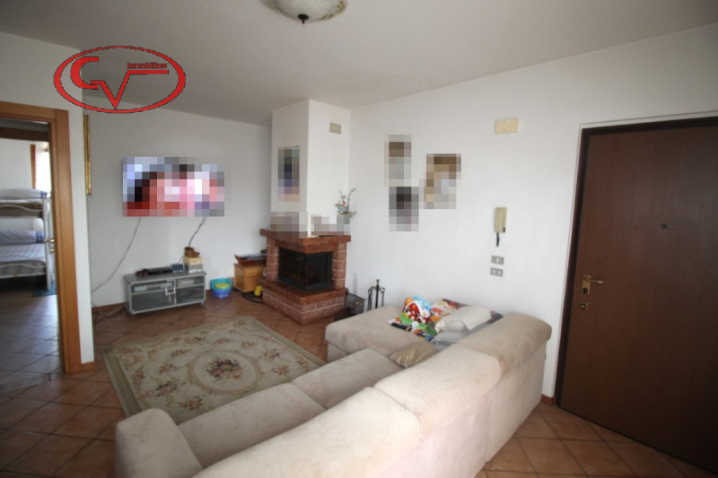 Immagine 4 di Appartamento in vendita  in Via berlinguer a Bucine