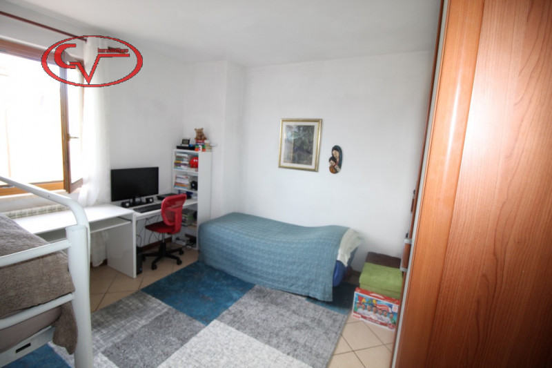 Immagine 8 di Appartamento in vendita  in Via berlinguer a Bucine