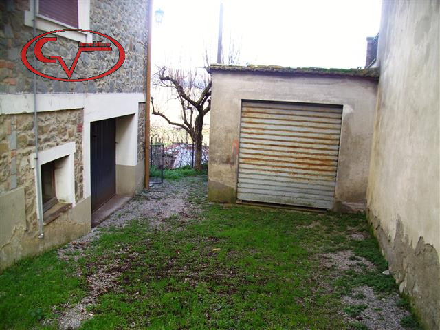 Immagine 3 di Villa in vendita  in Via oberdan a Bucine