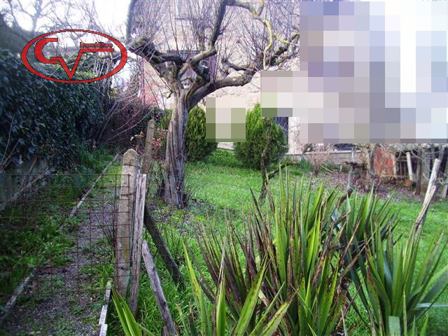 Immagine 8 di Villa in vendita  in Via oberdan a Bucine