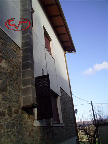 Immagine 16 di Villa in vendita  in Via oberdan a Bucine