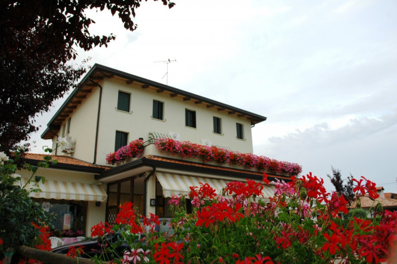 Immagine 6 di Attività commerciale in vendita  a San Michele Al Tagliamento