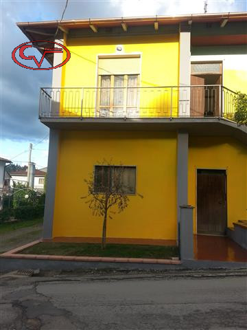 Immagine 34 di Casa indipendente in vendita  in trento a Bucine