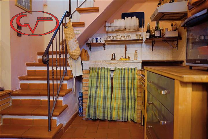 Immagine 5 di Appartamento in vendita  in campogialli a Terranuova Bracciolini